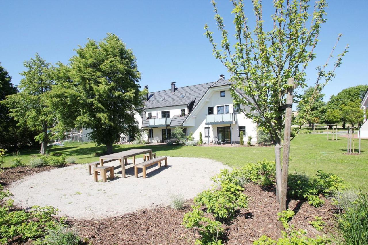 Strandnahe Fewo Mit Balkon, Gratis Nutzung Vom Ahoi Erlebnisbad Und Sauna In Sellin - Rex Rugia Fewo 13-7 Lobbe Exterior photo